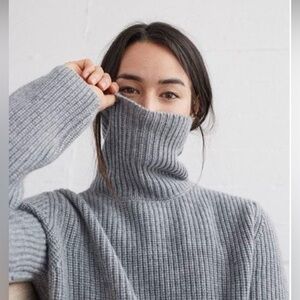 Jenni Kayne Cashmere Turtleneck XS